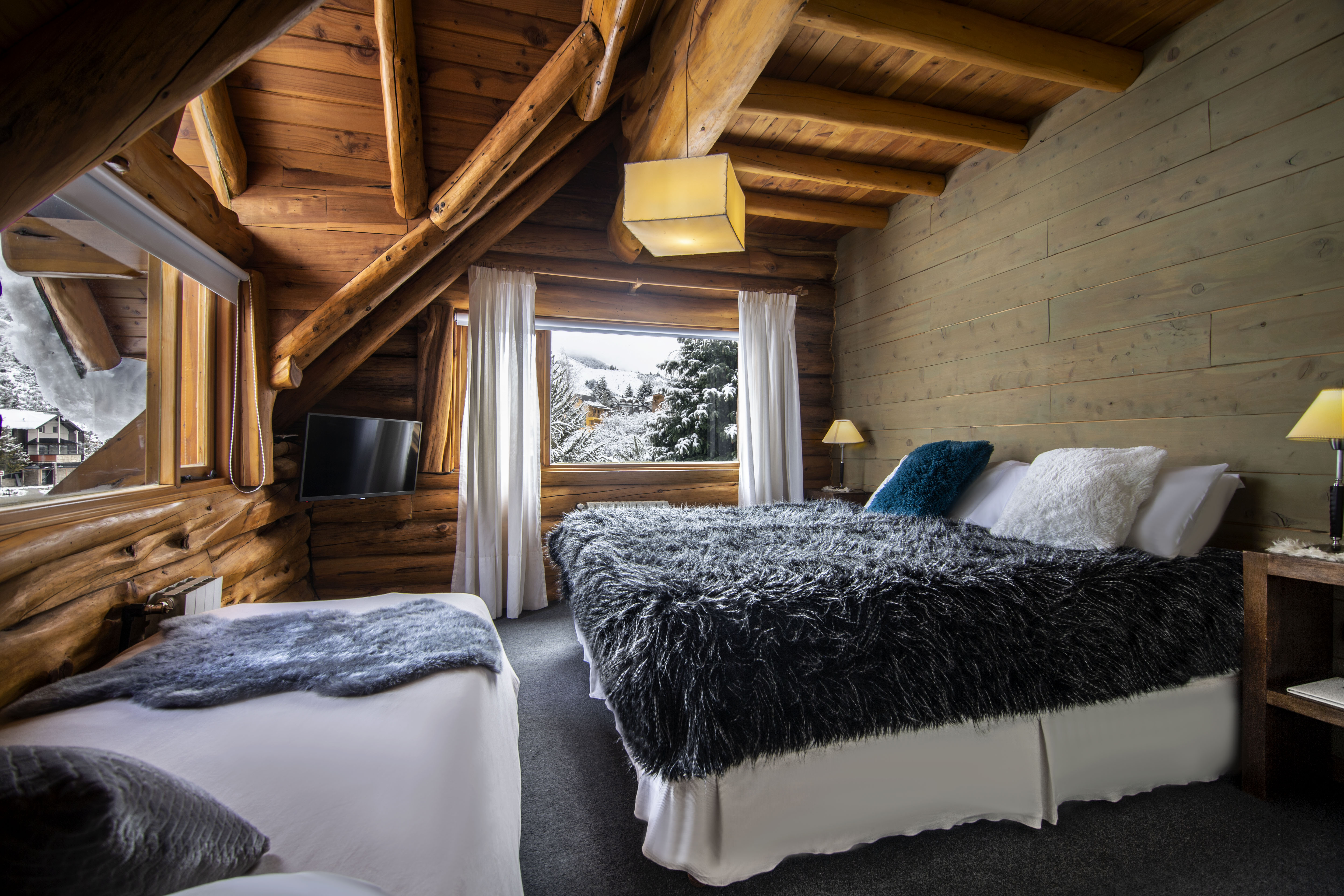 How Hotels Can Attract More Guests with Cinematic Photography and Video